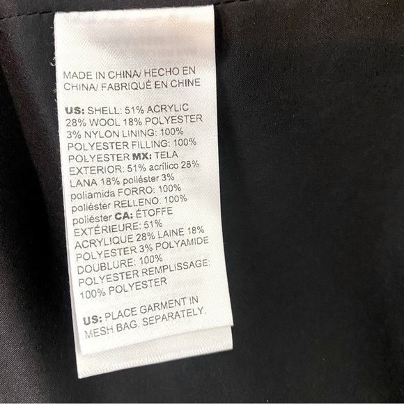 Chico’s Black Quilted Sparkle Tweed Jacket Size S - Picture 8 of 9